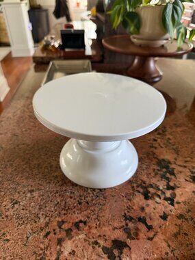 Vintage Cake Stand European White Round Metal Pedestal Display Stand
